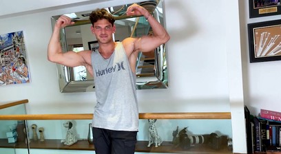 Straight Muscular Hunk Shows off his Muscles & Wanks his Thick Uncut Cock & Shoots his Load!
