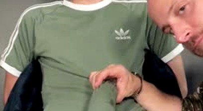 sucking hung cock