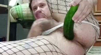 Russian gay man loves masturbating during anal sex! Fresh cum in his mouth and ass!